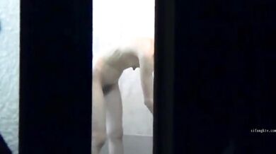 【极品稀缺洗澡偷拍】最新偷拍各式各样美女洗香香精彩瞬间 好多美女身材颜值都超赞 让你一次看个够 高清720P版 (3)